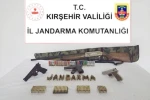 Kırşehir’de ruhsatsız silah operasyonu: 4 silah ele geçirildi