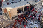 Kocaeli’de çöken binanın enkazından 2 kişinin cansız bedeni çıkarıldı