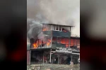 Kocaeli’de çıkan yangında 2 katlı konteyner küle döndü