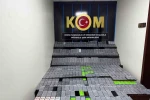 Kolilerden su değil kaçak telefonlar çıktı