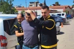 Komşunu öldürüp kızını yaralayan zanlı tutuklandı