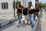 Komşusunun evine kurşun yağdıran şüpheli, 500 saatlik kamera incelemesiyle yakalandı