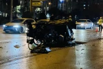 Kontrolden çıkıp ağaca çarpan otomobil alev aldı: 1'i ağır 2 yaralı