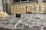 Kontrplaklar arasına gizlenen 700 kilo esrar sınırda ele geçirildi 