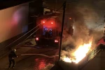 Konya’da park halindeki otomobil alev alev yandı