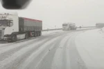Kop Geçidi’nde kar ve tipi ulaşımı zorlaştırdı