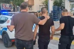 Köpeği çalmak isteyen şüpheli ile polis kovalamacası kamerada 