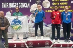 Körfezli karateciler Bursa’dan madalyayla döndü