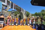 Kosova’daki Şivan Köprüsü’nde "geleneksel atlama yarışı" heyecanı