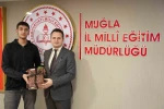 Köyceğiz Fen Lisesi öğrencisi Eşmeli, "Çevrim İçi Anlamını Bul Yarışması" il birincisi oldu
