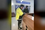 Küçük kıza çarptı, arkasına bile bakmadan kaçtı
