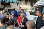 Küçükçekmece Kaymakamı ve Belediye Başkanı yangın yerinde inceleme yaptı, ölen vatandaş için başsağlığı diledi