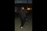 Küçükçekmece’de sokakta uzun namlulu silahla dolaştı, o anları kayda aldı