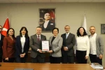Küresel iş birliği ile mezunlara uluslararası kariyer fırsatı