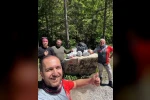 Kütahya’da kirlenen mesire alanını Eskişehirli motosiklet grubu temizledi