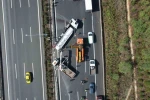 Kuzey Marmara Otoyolu’nda tır devrildi, trafik kilitlendi