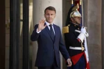 Macron: "(ABD-İran) İran Cumhurbaşkanı Pezeşkiyan’ı talepkar bir anlaşmaya varmaya çağırdım"