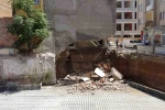 Malatya’da göçük sonrası mühürlenen apartmandan kopan parçalar paniğe neden oldu
