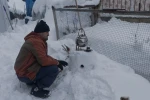 Malatya’da kardan soba yapan esnaf çay demledi