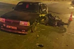 Manavgat’ta otomobil ile çarpışan motosikletteki 2 kişi yaralandı