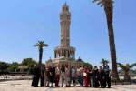 Manisalı kadınlar İzmir’i gezdi
