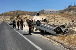 Mardin’de otomobil takla attı: 2 yaralı