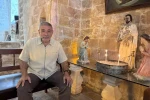 Mardin’de süryani aile, kiliseyi müslüman aile dostlarına emanet ediyor