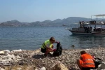 Marmaris kıyılarına vuran mikroplastikler çevrecileri harekete geçirdi