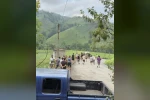 Mevsimlik çay işçileri arasında sıra kavgası