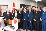 MHP Genel Başkanı Bahçeli: "İzzet Bey akademik kariyer çalışmalarına ağırlık vermek için müsaade istemişlerdir"