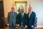 MHP Lideri Bahçeli, TFMD heyetinin fotoğrafını bizzat çekti