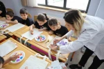 Minik öğrenciler için 23 Nisan temalı sanat atölyesi düzenlendi