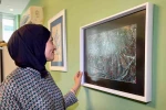 Modern anlayışla sürdürdüğü ebru sanatını gelecek nesillere aktarıyor