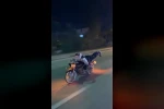 Motosiklet üzerinde tehlikeli şov