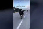 Motosikletinin önünü kaldırdığı anları paylaşarak ‘Relax olacaksın baba’ yazan motosiklet sürücüsüne ceza