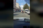 Motosikletle tehlikeli taşımacılık kamerada