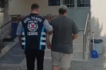 Motosikletliyi darbeden trafik magandası yakalandı, ceza yağdı