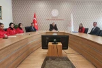 Müdür Yılmaz: "Anaların izinde, babaların gölgesinde, öğretmenlerin rehberliğinde yürüyün"