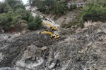 Muğla Büyükşehir ekiplerinden yaşanan heyelana anında müdahale
