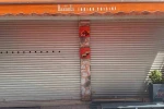 Mühürlü boş dükkandan yayılan kötü koku ekipleri harekete geçirdi