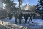 Müstakil evde yangın çıktı, mahsur kalan yaşlı adamı itfaiye kurtardı