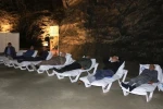 Nefes alabilmek için yerin 150 metre altında şifa arıyorlar
