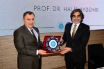 NEÜ’de "Modern Dünyada Duruş Sahibi Olmak" konuşuldu