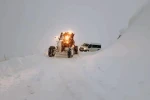 Nisan şaşırttı: Refahiye’de sabah karla uyandılar