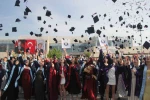 ODÜ’de 3 bin 200 öğrencinin mezuniyet heyecanı