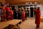 Öğrenciler marşla girdi, mehterle karşılandı