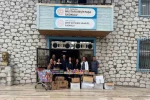 Öğrenciler, tedavi gören kediler için 2 bin kutu mama topladı
