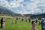 Öğrenciler uçurtma şenliğinde gökyüzünü renklendirdi
