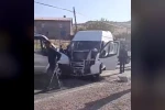 Öğretmenleri taşıyan minibüs ile yolcu aracı çarpıştı: 11 yaralı