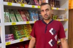 Olayın yaşandığı büfe çalışanı; "6 yıllık esnafım, ilk defa başımıza böyle bir olay geliyor"